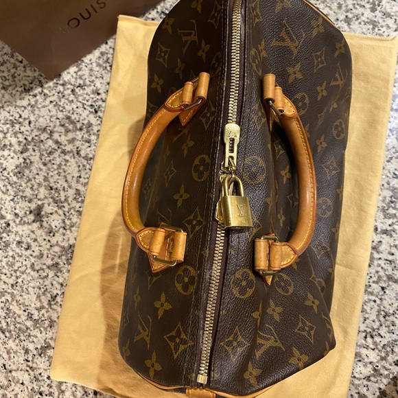 🎈SOLD🎈Speedy 30 Bandouliere - Picture 2 of 12